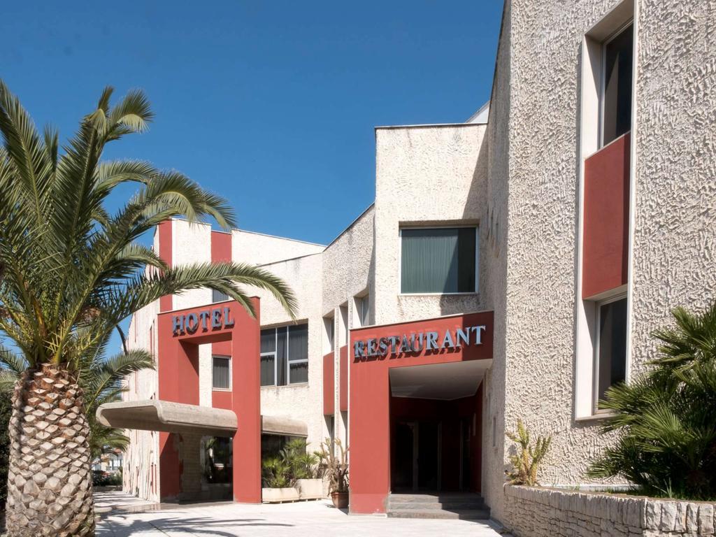 Appia Antica Hotel Corato Exterior foto